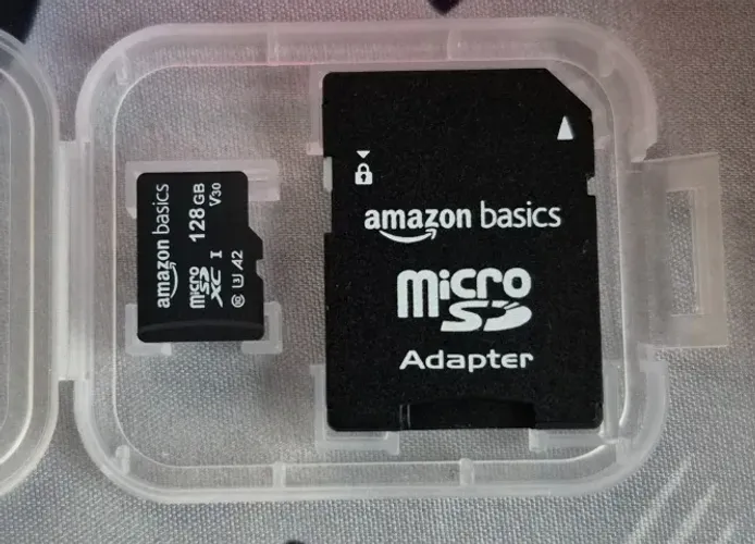 Cartão de Memória Micro Sdxc Amazon Basics 128 Gb V30 Original (Faço olx pay)