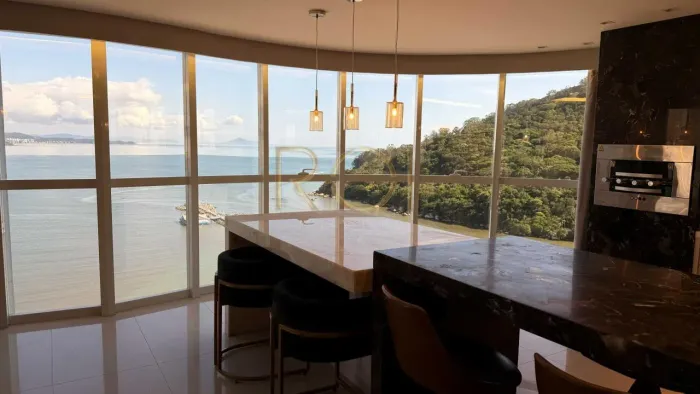 Apartamento para Locação em Balneário Camboriú, Centro, 4 dormitórios, 4 suítes, 4 banheir