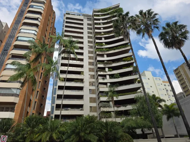 Apartamento de Luxo no Cambuí, Campinas-SP: 4 Quartos, 2 Suítes, 3 Salas, 4 Vagas de Garag