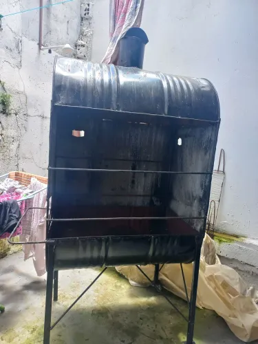 Vende-se chirrasqueira de latao