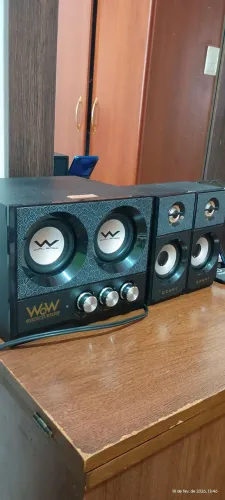 Caixa de som Ozaki Woofer of Woofer.