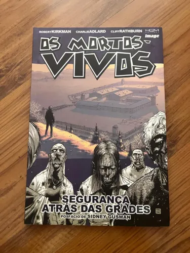 HQ Os Mortos Vivos volume 3