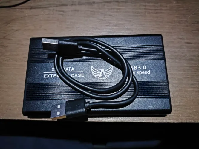 HD DE 1TB EM PERFEITO ESTADO + CABO