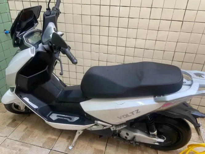 Moto elétrica voltz