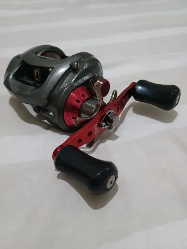 Carretilha de pesca Titan FW (Aceito propostas)