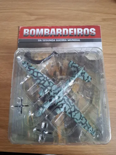 Vende-se Avião Alemão Bombardeiro Heinkel He 177 A-5 + Revista (Segunda Guerra Mundial
