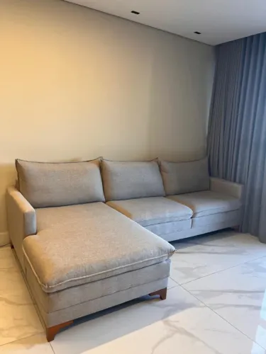 Sofá Fixo com Chaise - Semi Novo - Comprado em 02/2026