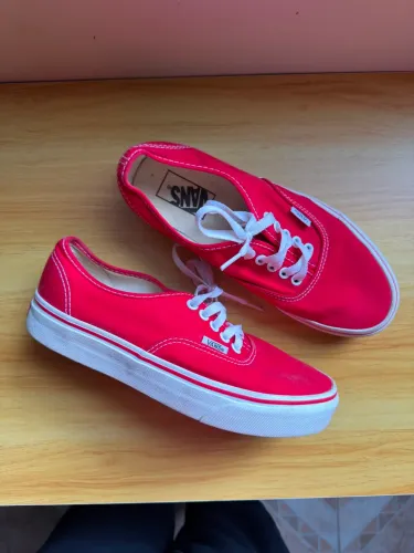 VANS AUTENTIC RED