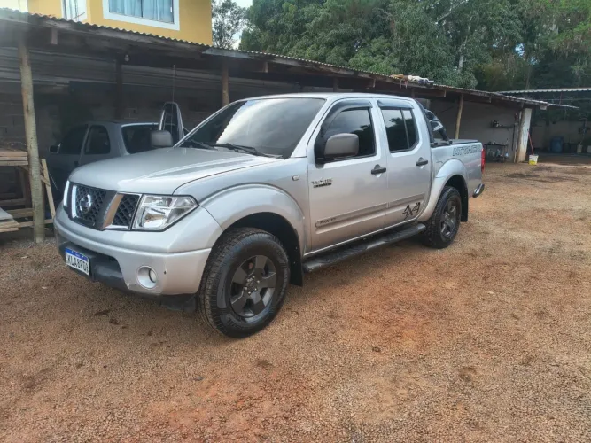 Nissan Frontier SEL CD 4X4 2.5 TB Diesel Aut. 2008