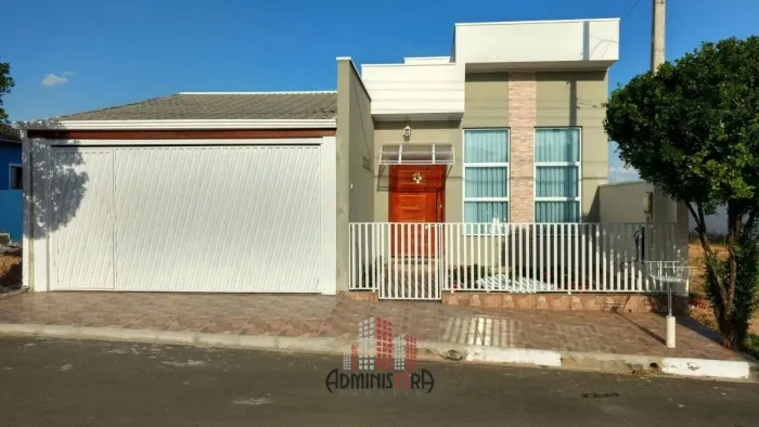 Casa em condomínio - O Centro de Iperó é a região&