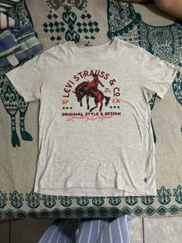 Camiseta Levi?s tamanho M