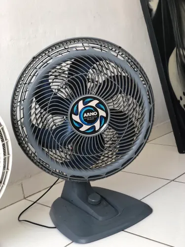ventilador de mesa Arno Xtreme Force Breeze 40cm (linha VTX2 / VB40).