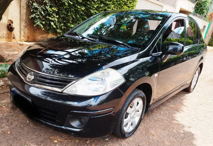 Nissan Tiida Sedan 1.8 16V Flex Fuel 4P Aut. 2013