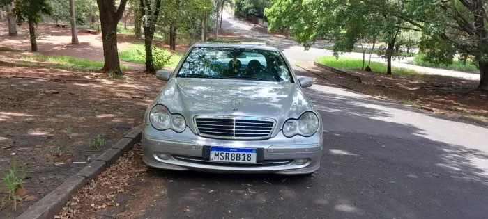 Mercedes-Benz C-320 Avantgarde 3.2 V6 24V 4P Aut. 2002