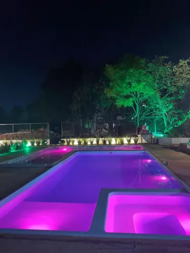 Piscina com spa