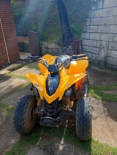 Quadriciclo Can an