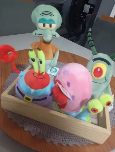 Pelúcias da turma do Bob esponja ?