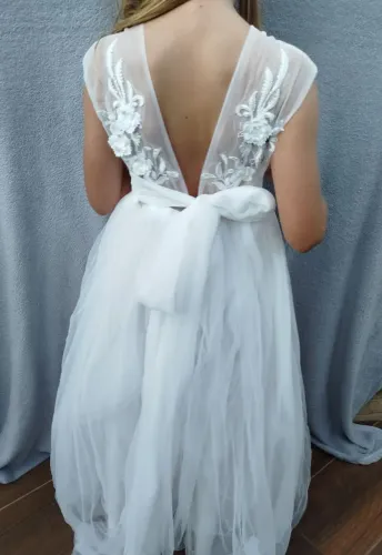 Vestido de daninha de honra ?