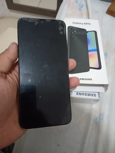 Celulares para retirada de peças