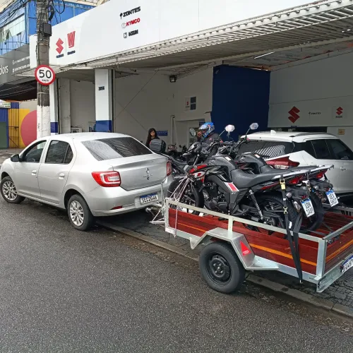 Carretinha fazendinha, com suporte para motos l.