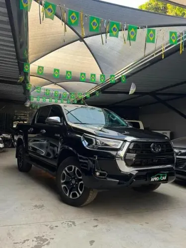 Toyota Hilux CD SRX 4X4 2.8 TDI 16V Diesel Aut. 2023