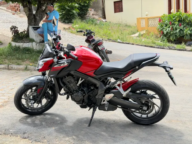 VENDO CB 650F