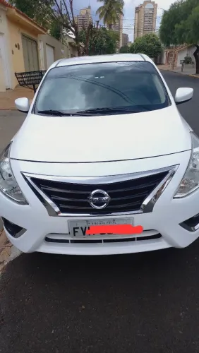 Nissan Versa SL 1.6 16V Flexstart 4P Mec. 2016