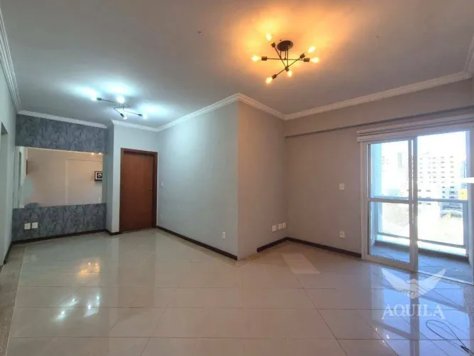 APARTAMENTO 85M² - 3 DORMITÓRIOS - 1 SUÍTE - VARANDA - 2 VAGAS COBERTAS - LEON DORO - CAMP