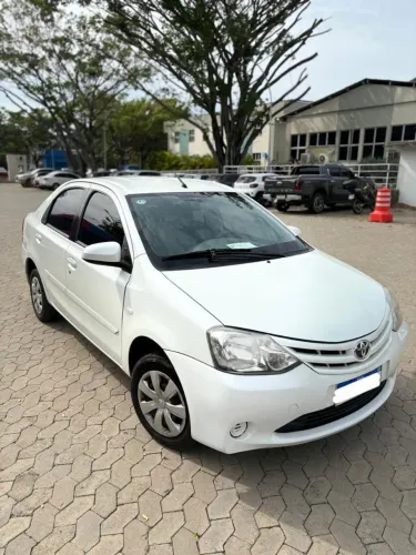 Toyota Etios XS Sedan 1.5 Flex 16V 4P Mec. 2016