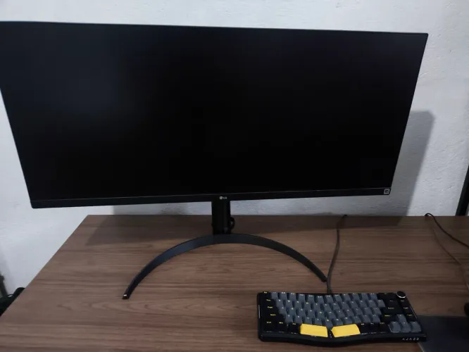 Monitor Gamer LG 34" Full HD, Ultrawide, 75Hz, 5Ms, HDMI, IPS, HDR10, Freesync - 34wp550-b
