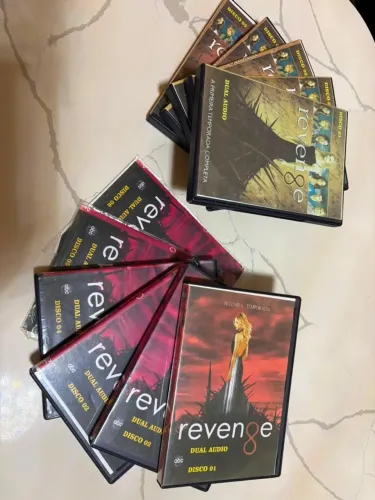 DVD Série REVENGE - 1 e 2 Temporada 