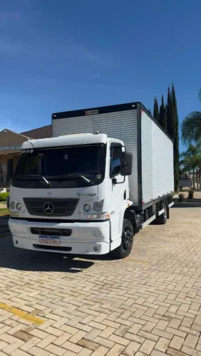 Accelo 815 2013