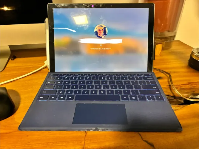 Windowsノート本体 Surfafe Pro 4 i7-6650U/8GB/256GB SSD Amazon.com : Microsoft Surface Pro 4 (Intel Core i7, 8GB RAM