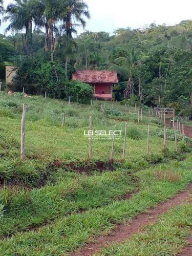 Sítio há 35 km de Uberlândia.