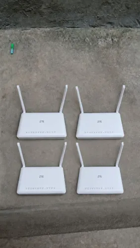 Kit com 4 Roteadores ONT ONU ZTE F670L GPON Dual Band - Com Fonte