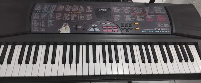 Teclado Musical CTK-560L<br><br>KEY LIGHTING SYSTEM