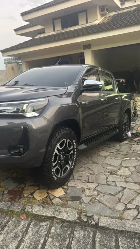 Toyota Hilux CD SRV 4X4 2.8 TDI Diesel Aut. 2025