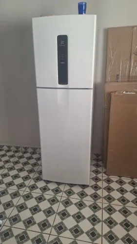 Geladeira Electrolux Frost Free Inverter 415L