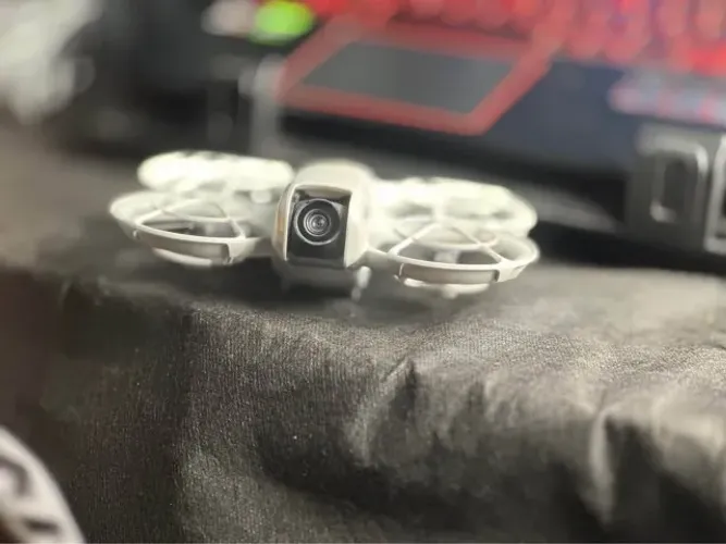 DJI Neo Fly More Combo 4K - Completo e muito conservado