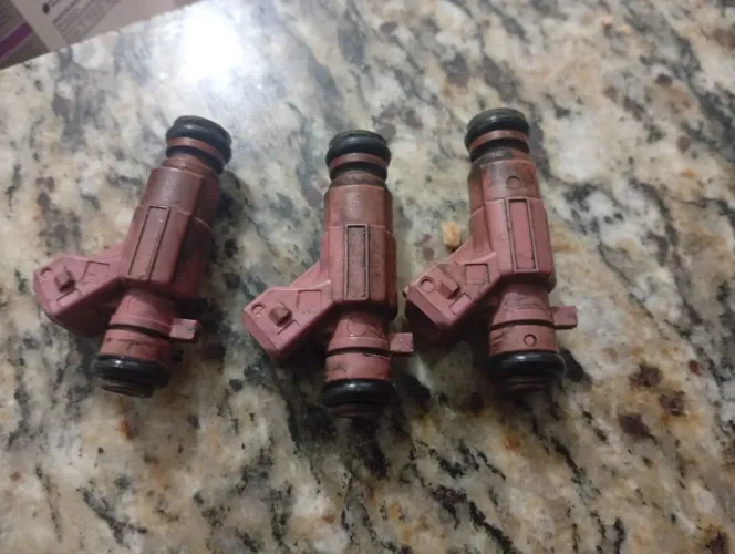 Bicos injetores Peugeot 207 206 Citroen C3 Flex