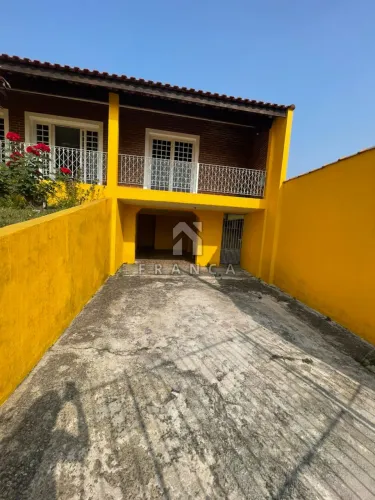 Casa Padrão em Jacareí