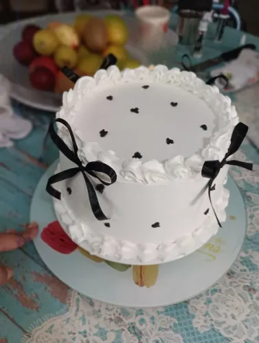 Bolo de Aniversário e Kit Festa - Deixe sua comemoração deliciosa! ?
