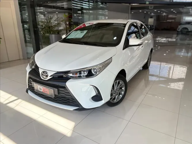 Toyota Yaris XS Sedan 1.5 Flex 16V 4P Aut. 2024