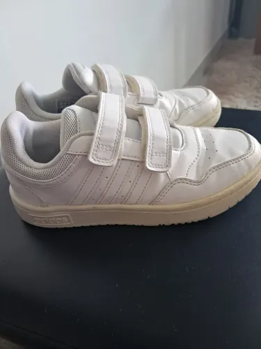 Tênis casual adidas