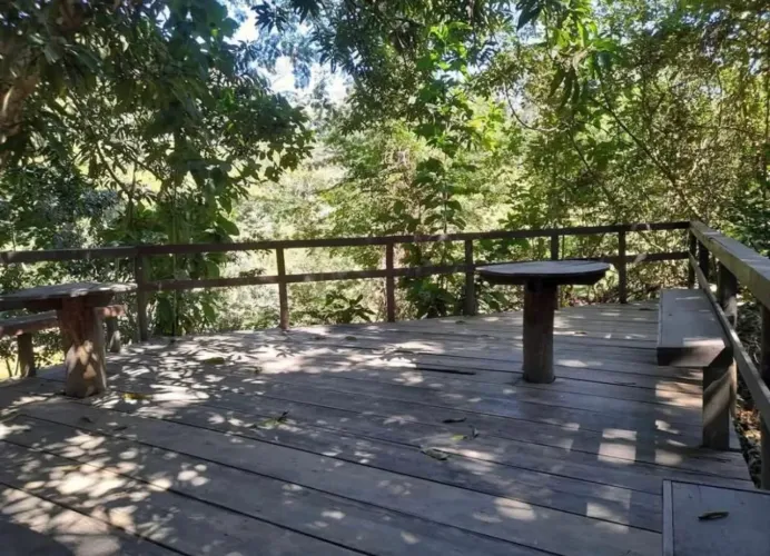 Vendo ou troco terreno próx a ponte de ferro 