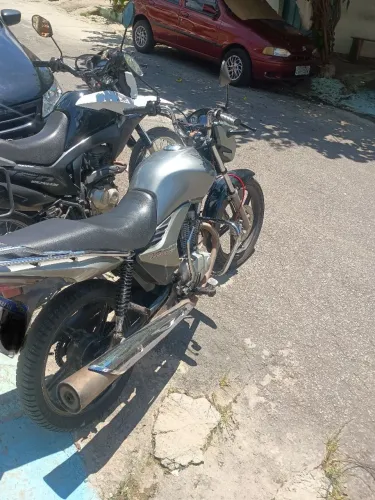 Vendo Titan 150mix ks