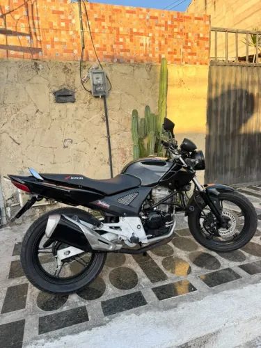 Cbx twister 2008 c/acessórios