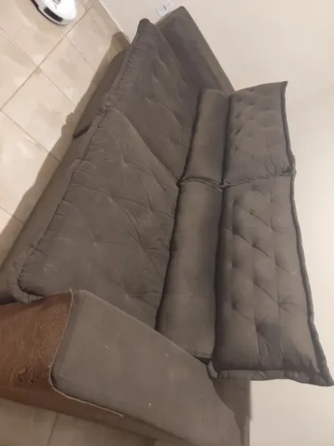 Sofá elegante e espaçoso