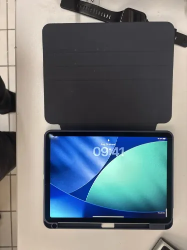 IPAD AIR M4