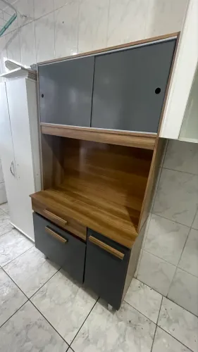 Armário de Cozinha / Paneleiro com Nicho para Micro-ondas - Excelente Estado